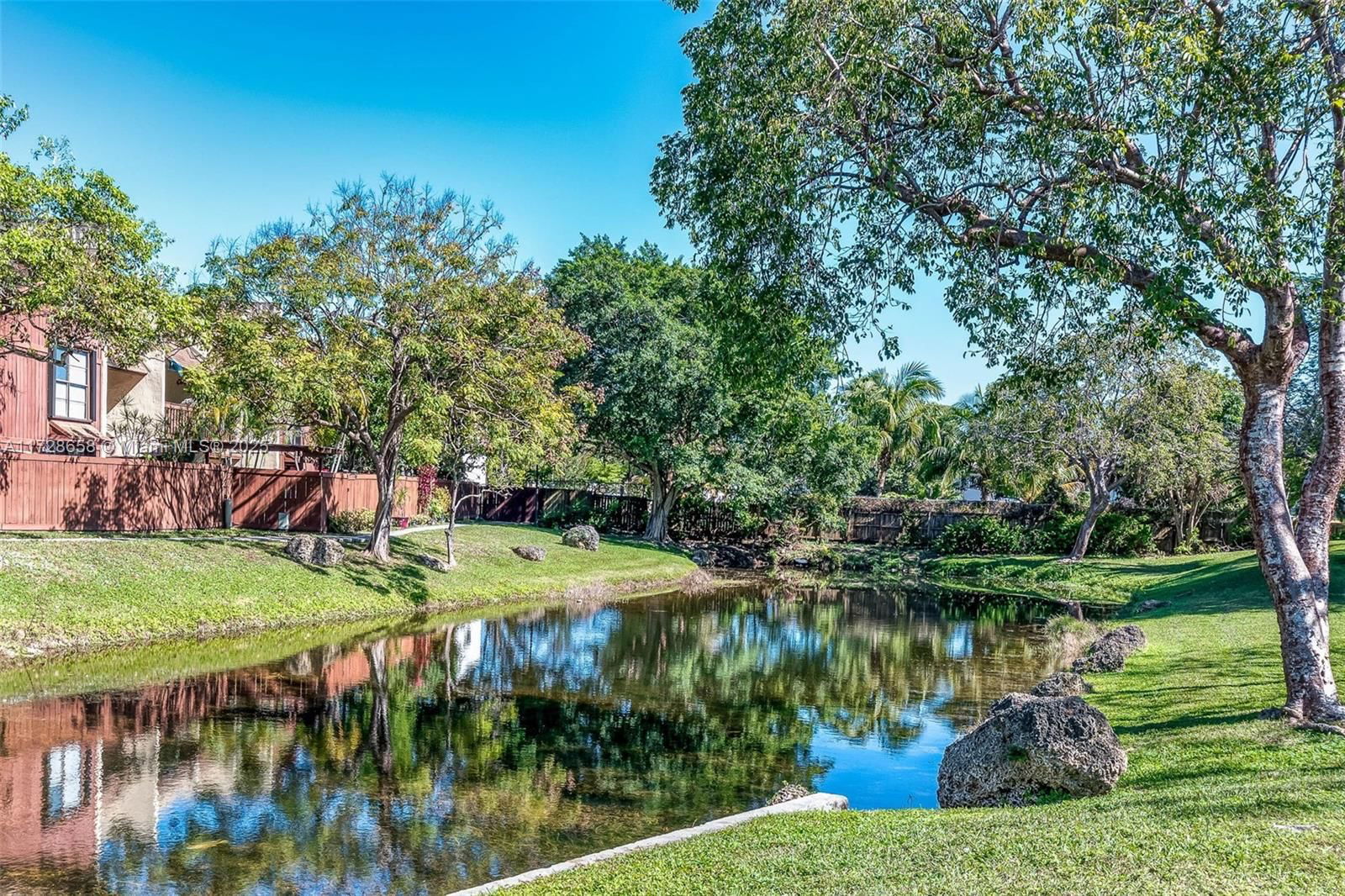 Real estate property located at 6854 114th Pl E60, Miami-dade, Snapper Village Phase Ii, Miami, FL