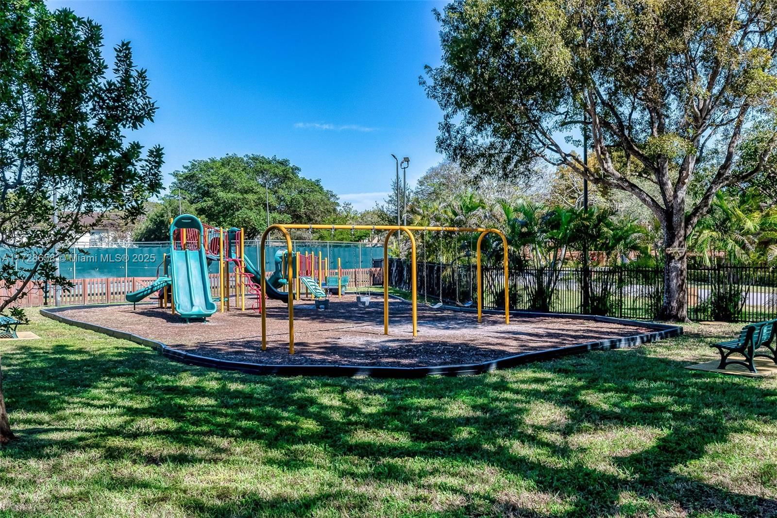 Real estate property located at 6854 114th Pl E60, Miami-dade, Snapper Village Phase Ii, Miami, FL