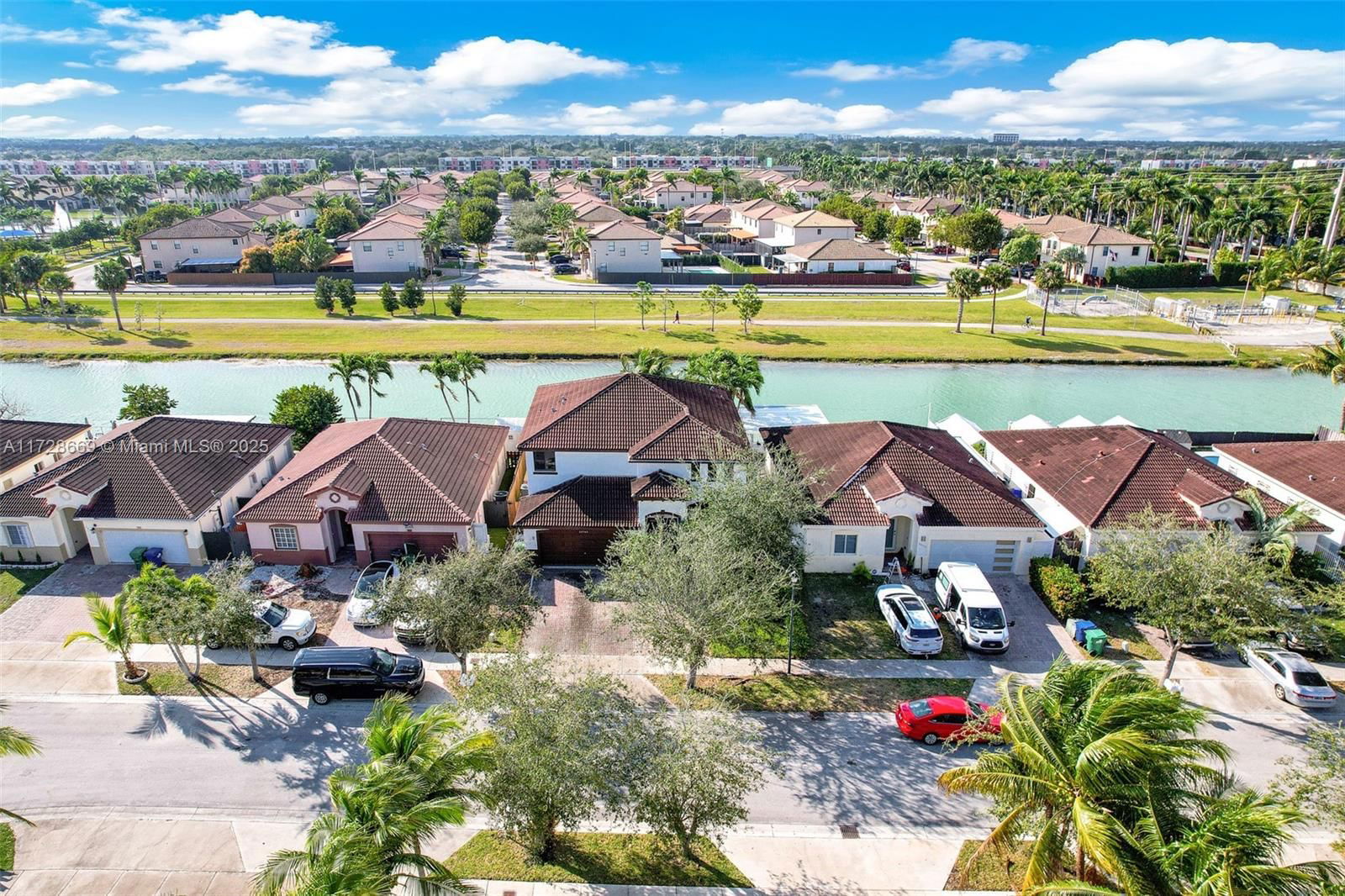 Real estate property located at 22542 103rd Ct, Miami-dade, Herfa Sub, Cutler Bay, FL