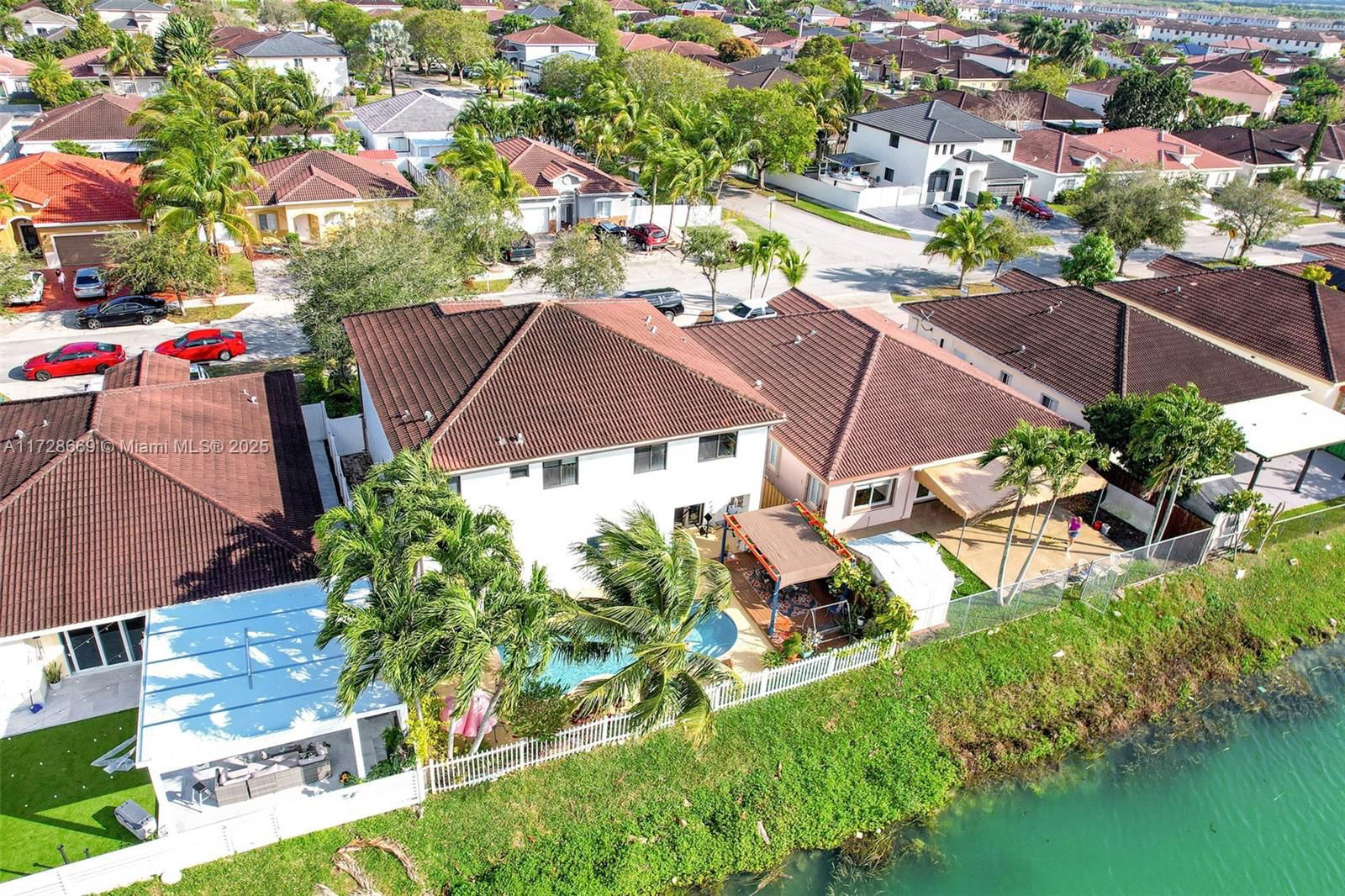 Real estate property located at 22542 103rd Ct, Miami-dade, Herfa Sub, Cutler Bay, FL