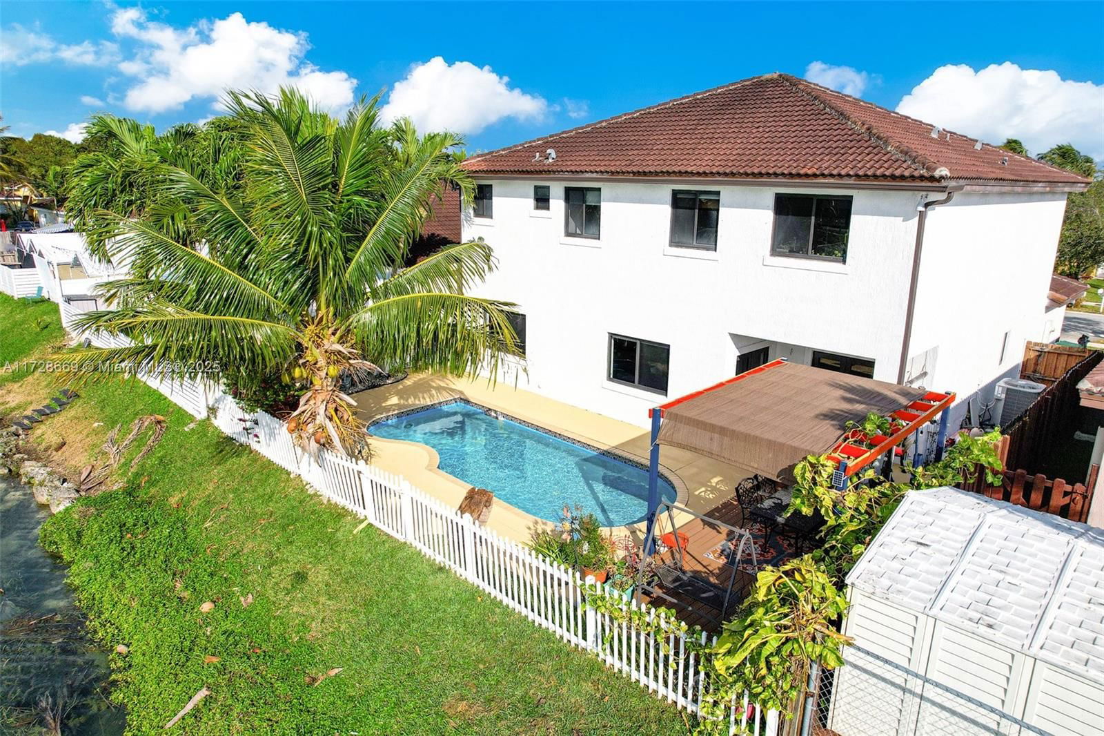 Real estate property located at 22542 103rd Ct, Miami-dade, Herfa Sub, Cutler Bay, FL