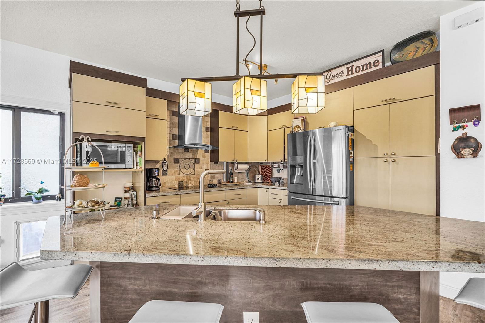 Real estate property located at 22542 103rd Ct, Miami-dade, Herfa Sub, Cutler Bay, FL