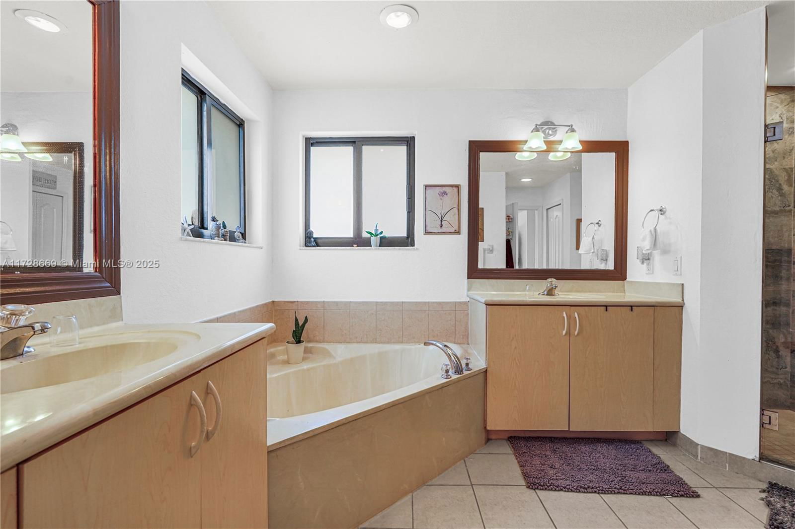 Real estate property located at 22542 103rd Ct, Miami-dade, Herfa Sub, Cutler Bay, FL