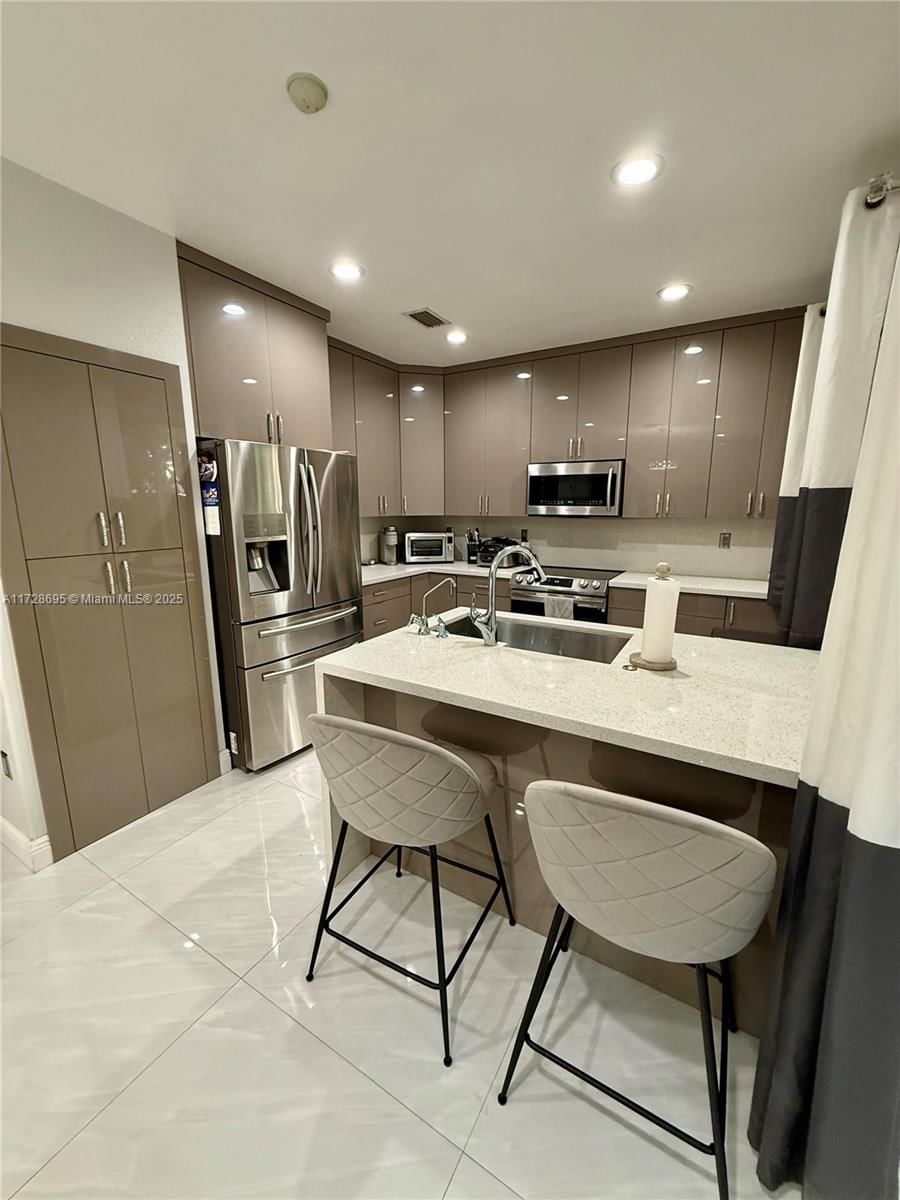 Real estate property located at 1480 18th Ter, Miami-dade, Shores At Keys Gate, Homestead, FL
