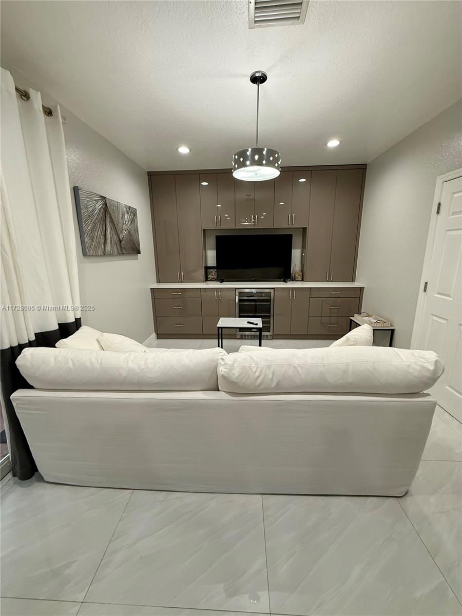 Real estate property located at 1480 18th Ter, Miami-dade, Shores At Keys Gate, Homestead, FL
