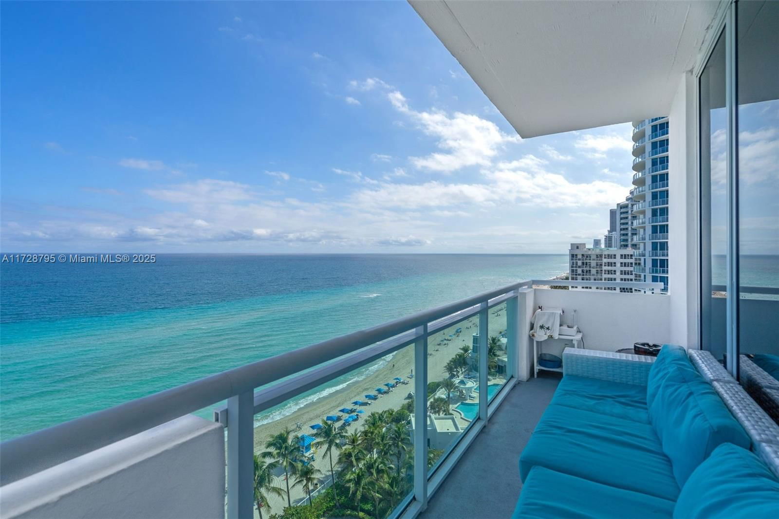Real estate property located at 3001 Ocean Dr #1611, Broward, Residences On Hollywood B, Hollywood, FL