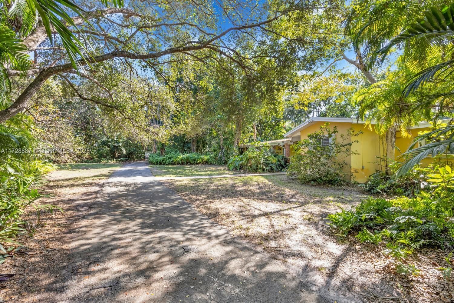 Real estate property located at 15000 Old Cutler Rd, Miami-dade, Suburban Estates, Palmetto Bay, FL
