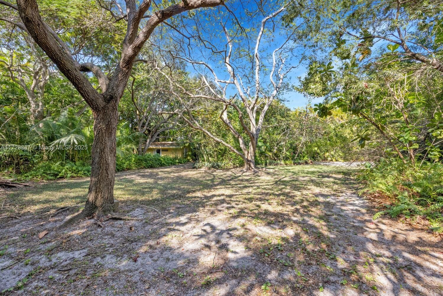 Real estate property located at 15000 Old Cutler Rd, Miami-dade, Suburban Estates, Palmetto Bay, FL