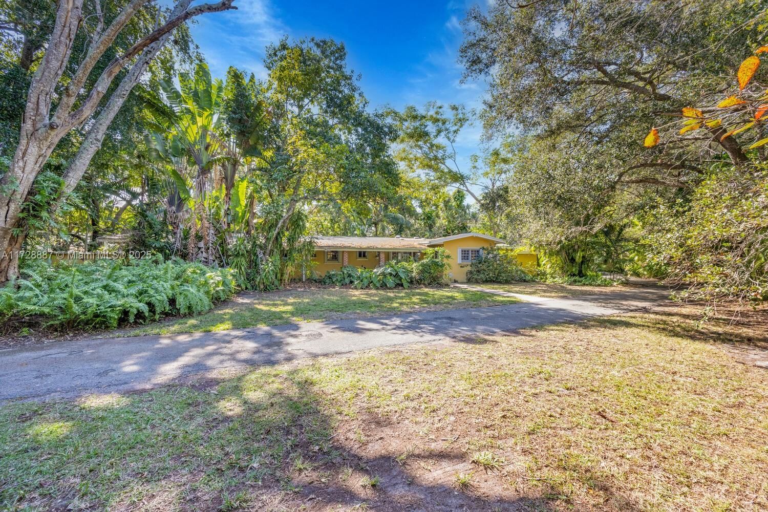 Real estate property located at 15000 Old Cutler Rd, Miami-dade, Suburban Estates, Palmetto Bay, FL