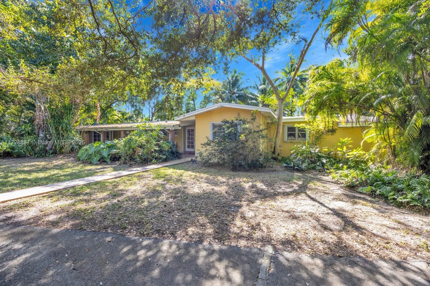 Real estate property located at 15000 Old Cutler Rd, Miami-dade, Suburban Estates, Palmetto Bay, FL