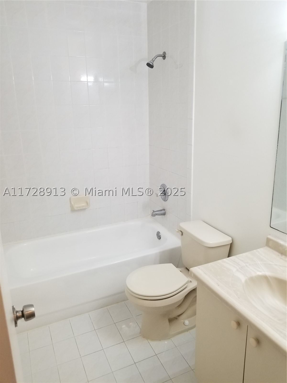 Real estate property located at 431 82nd Ave #913, Miami-dade, Chateaubleau Villas At Mi, Miami, FL