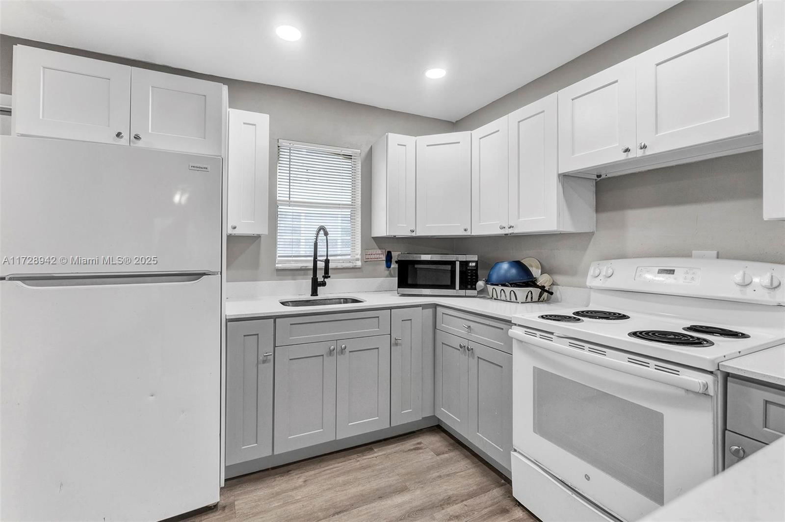 Real estate property located at 3133 13th St, Broward, Breezyway Manor Add, Fort Lauderdale, FL