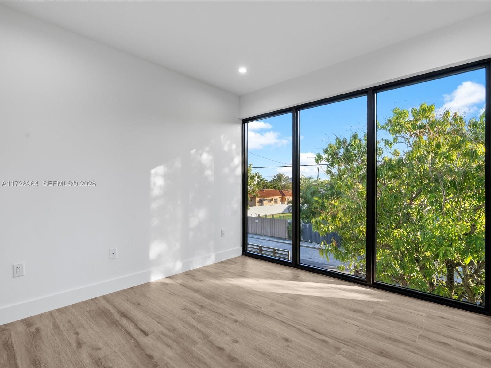 Real estate property located at 2285 17th Ter, Miami-dade, Shenandoah, Miami, FL
