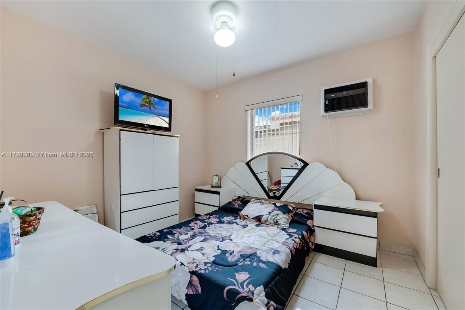Real estate property located at 2911 27 Street, Miami-dade, South Bay Estates, Miami, FL