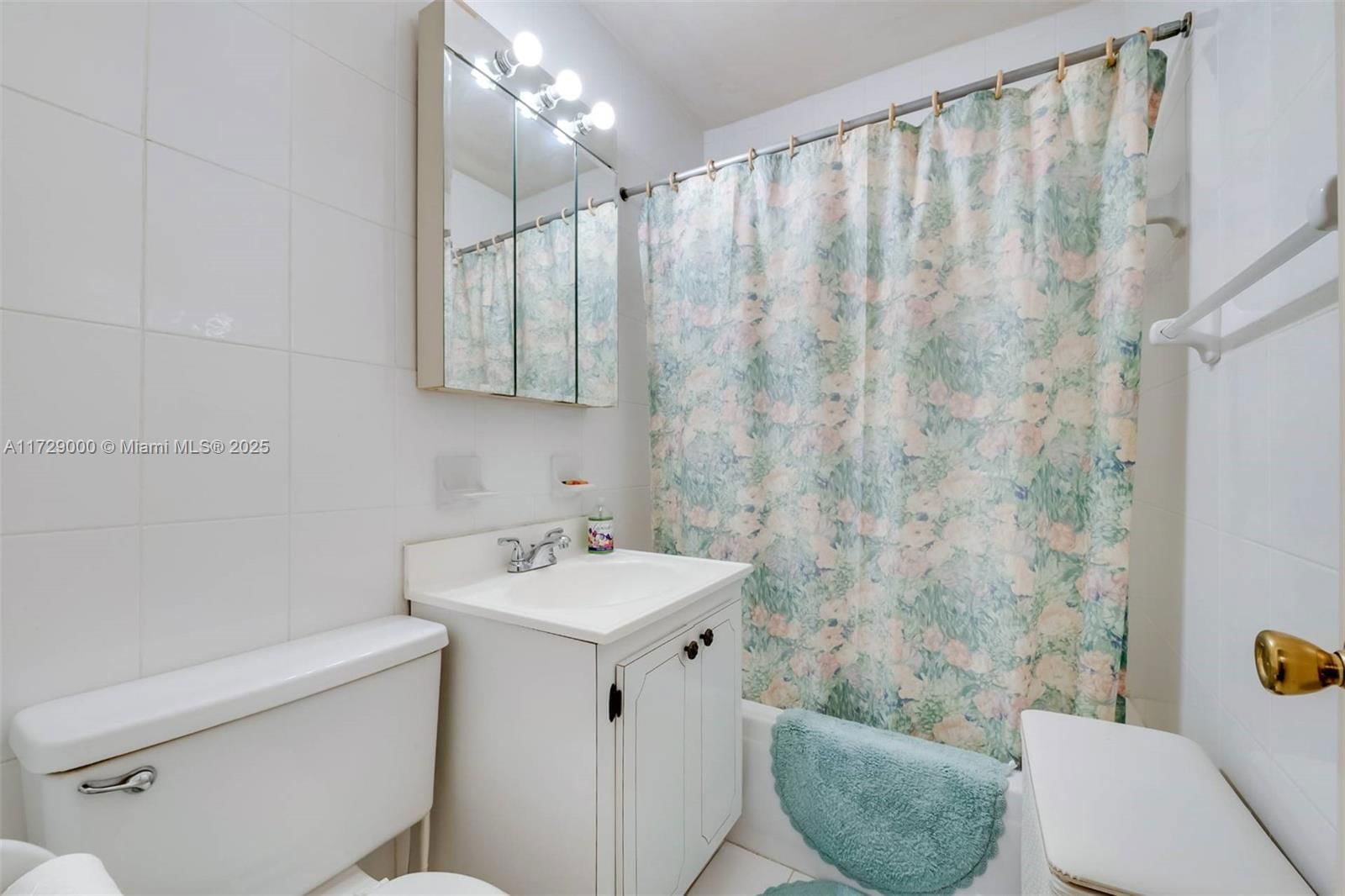 Real estate property located at 2911 27 Street, Miami-dade, South Bay Estates, Miami, FL