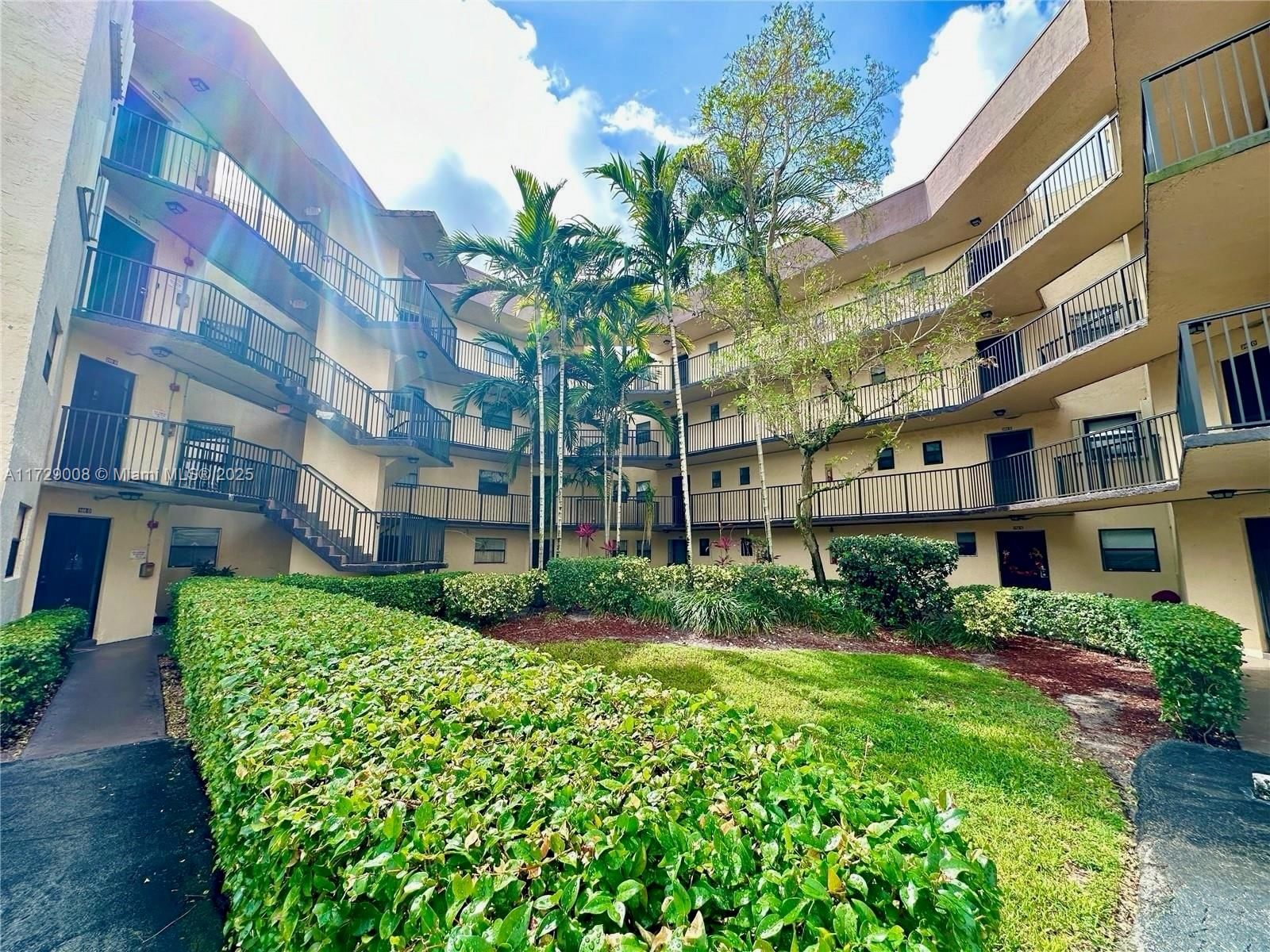 Real estate property located at 6655 Broward Blvd #201, Broward, Plantation Club D Condo, Plantation, FL