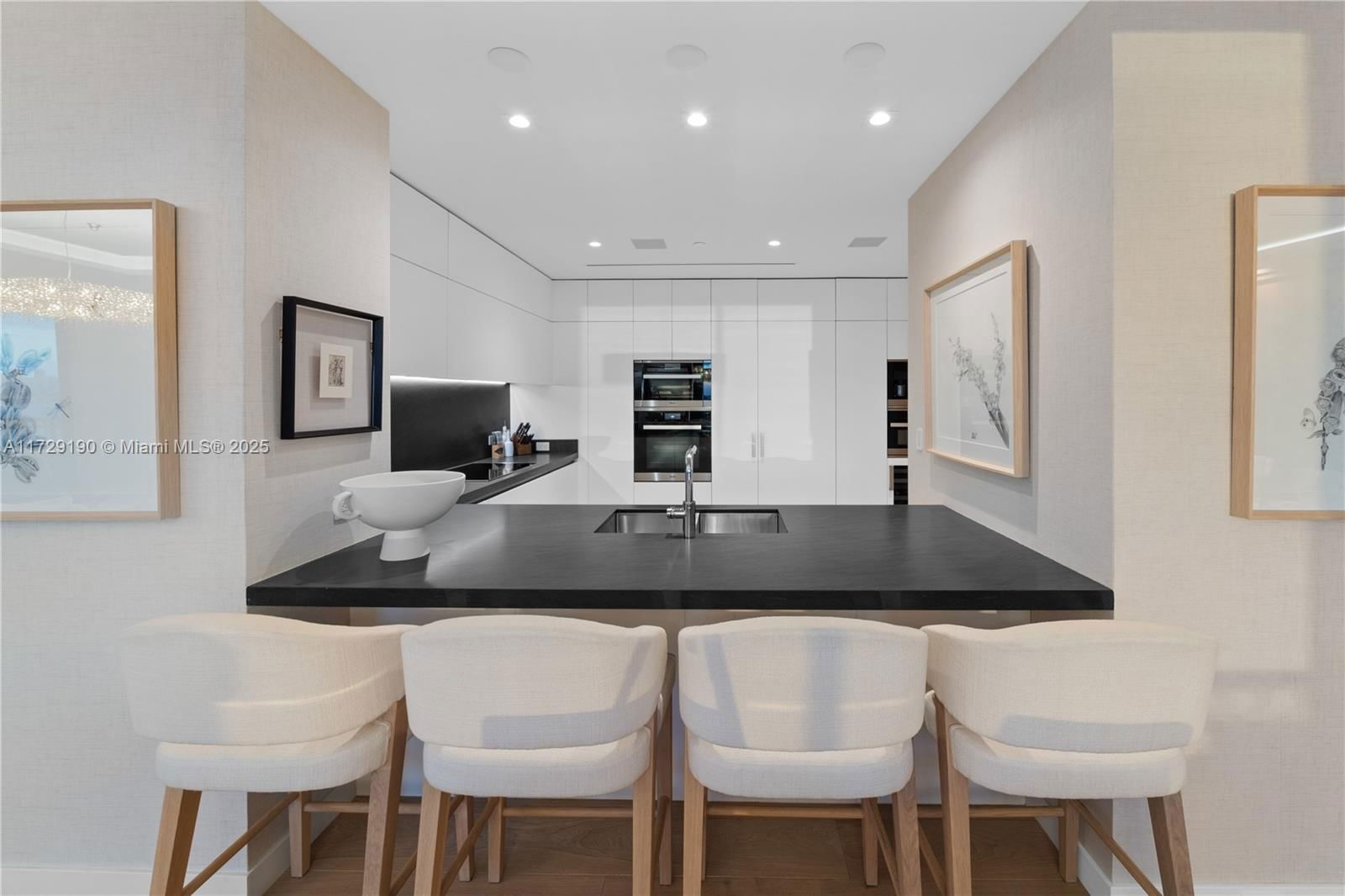 Real estate property located at 6800 Fisher Island Dr #6881, Miami-dade, Palazzo Del Sol/della Lun, Miami Beach, FL