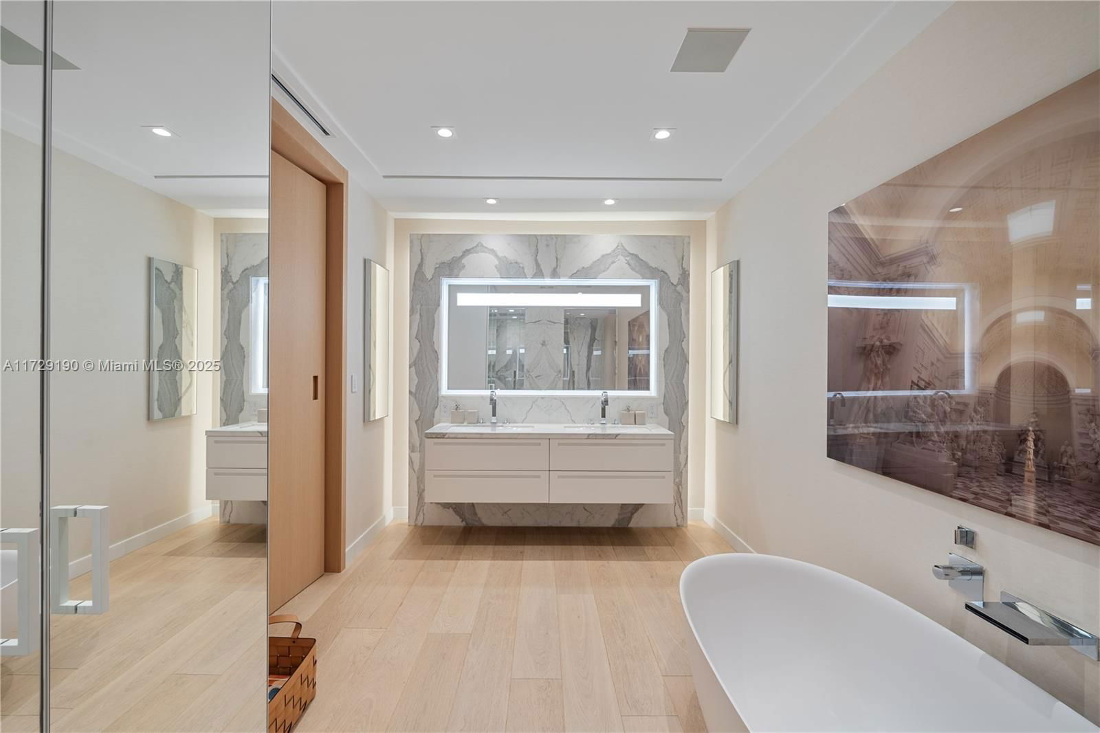 Real estate property located at 6800 Fisher Island Dr #6881, Miami-dade, Palazzo Del Sol/della Lun, Miami Beach, FL