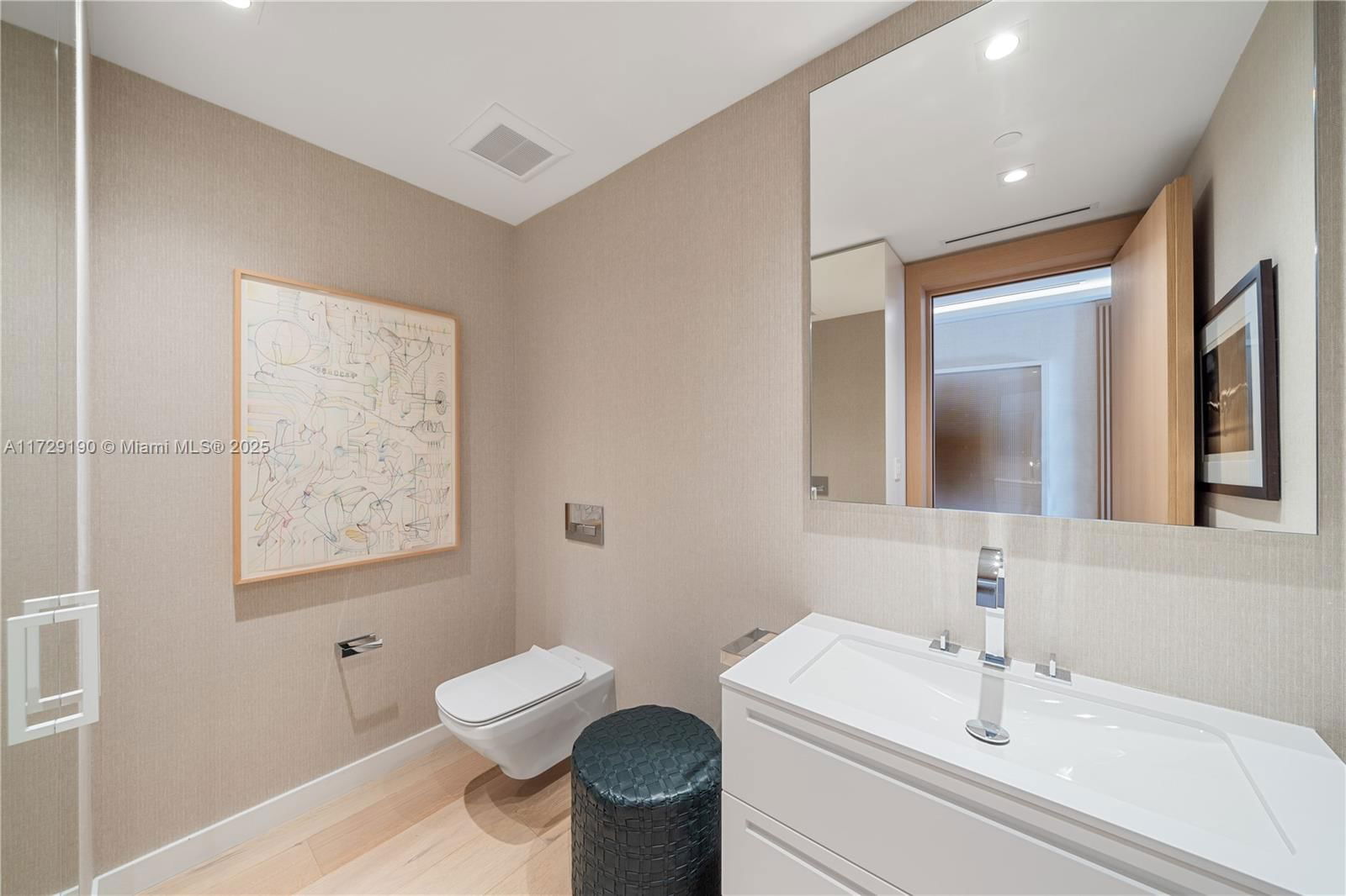 Real estate property located at 6800 Fisher Island Dr #6881, Miami-dade, Palazzo Del Sol/della Lun, Miami Beach, FL