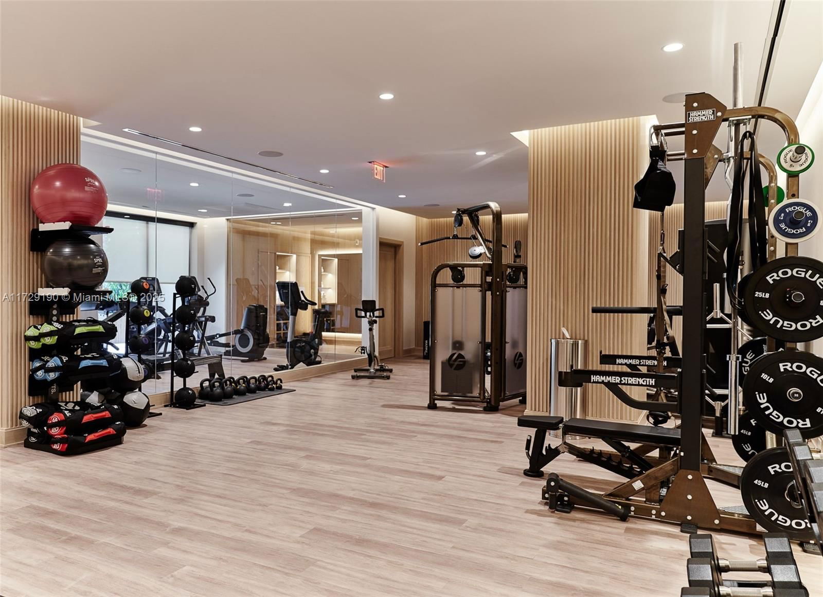 Real estate property located at 6800 Fisher Island Dr #6881, Miami-dade, Palazzo Del Sol/della Lun, Miami Beach, FL