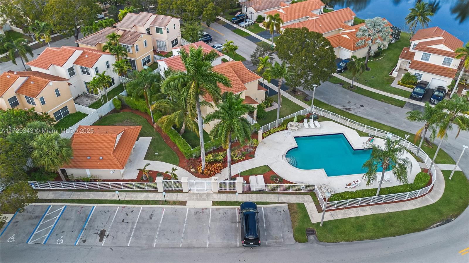 Real estate property located at 17953 11th St, Broward, Silver Lakes Phase Ii Rep, Pembroke Pines, FL