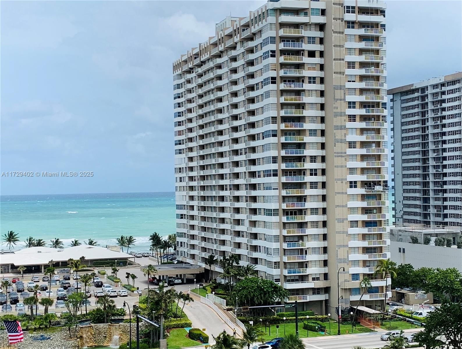 Real estate property located at 1980 Ocean Dr #22P, Broward, HEMISPHERES CONDO, Hallandale Beach, FL