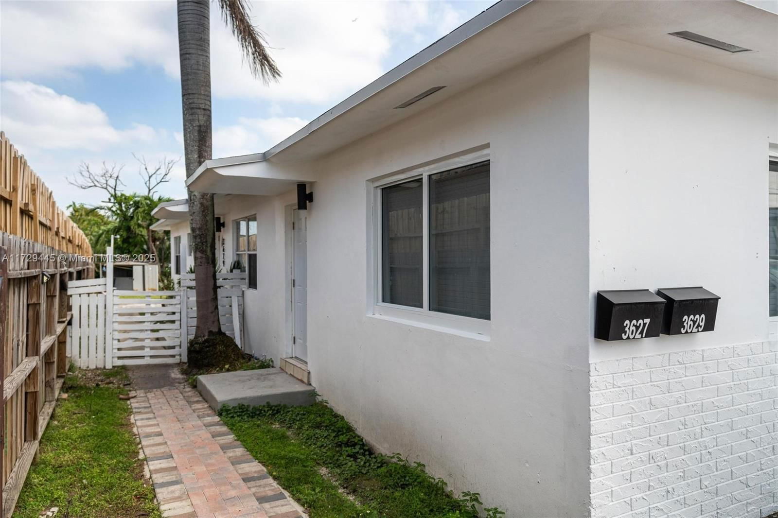 Real estate property located at 3627 23rd Ave, Miami-dade, Garden City, Miami, FL