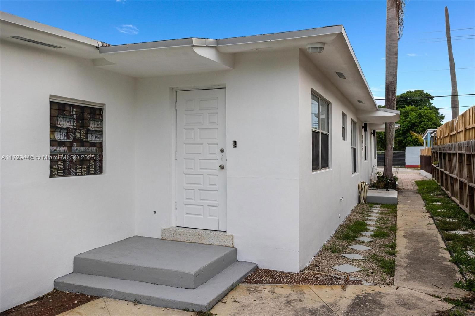 Real estate property located at 3627 23rd Ave, Miami-dade, Garden City, Miami, FL