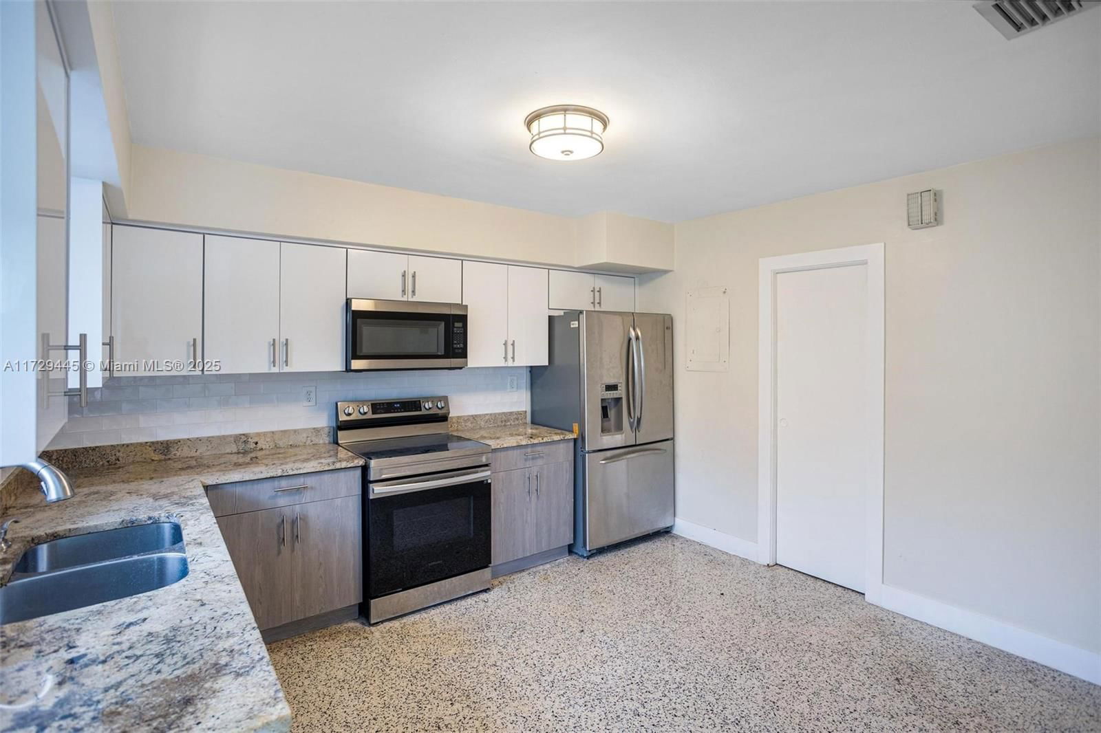 Real estate property located at 3627 23rd Ave, Miami-dade, Garden City, Miami, FL