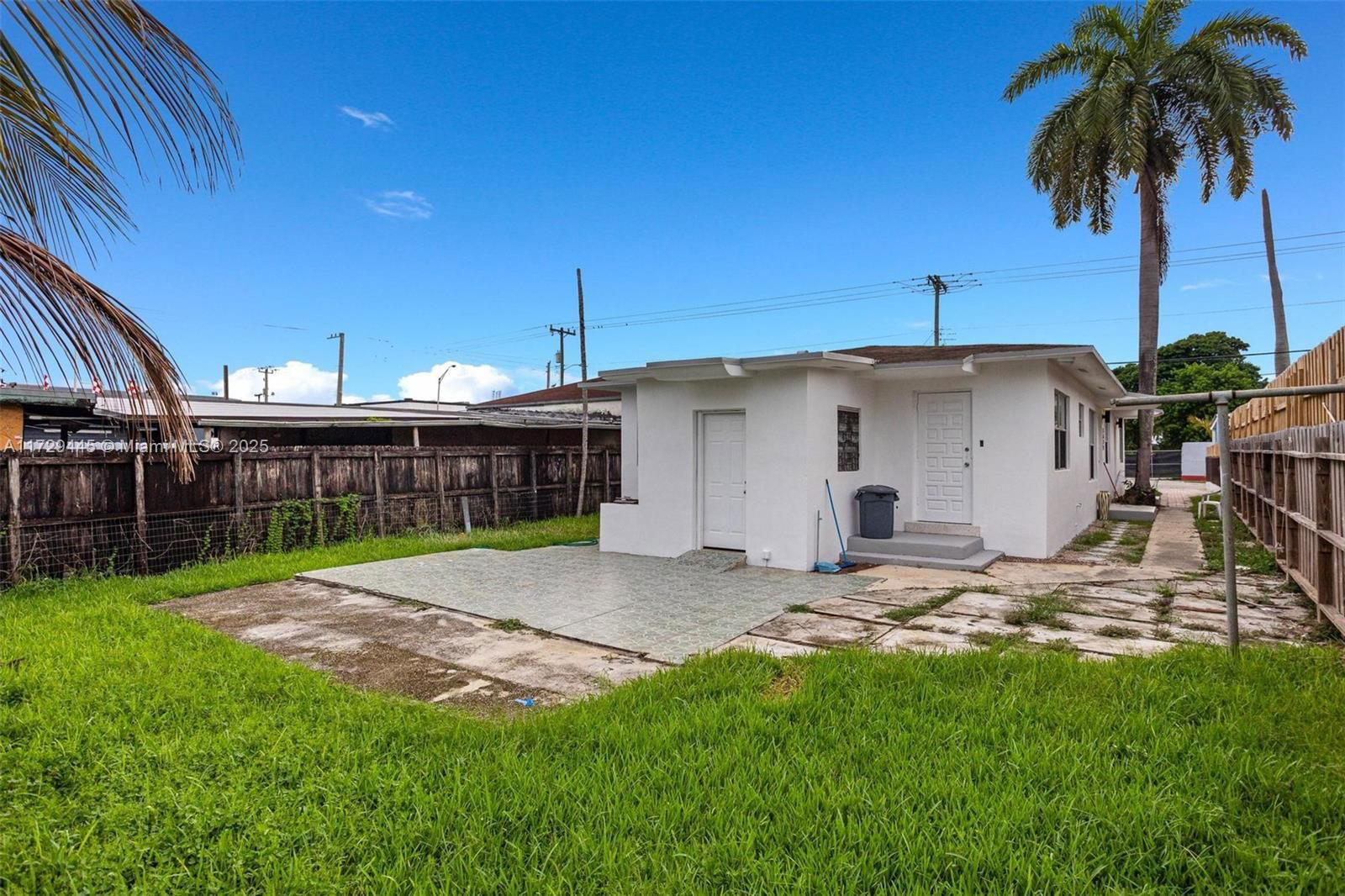 Real estate property located at 3627 23rd Ave, Miami-dade, Garden City, Miami, FL