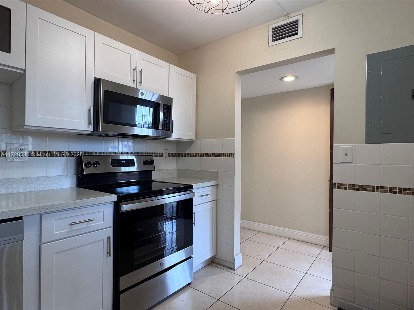 Real estate property located at 8415 107th Ave #153W, Miami-dade, Kendall Acres West Condo, Miami, FL