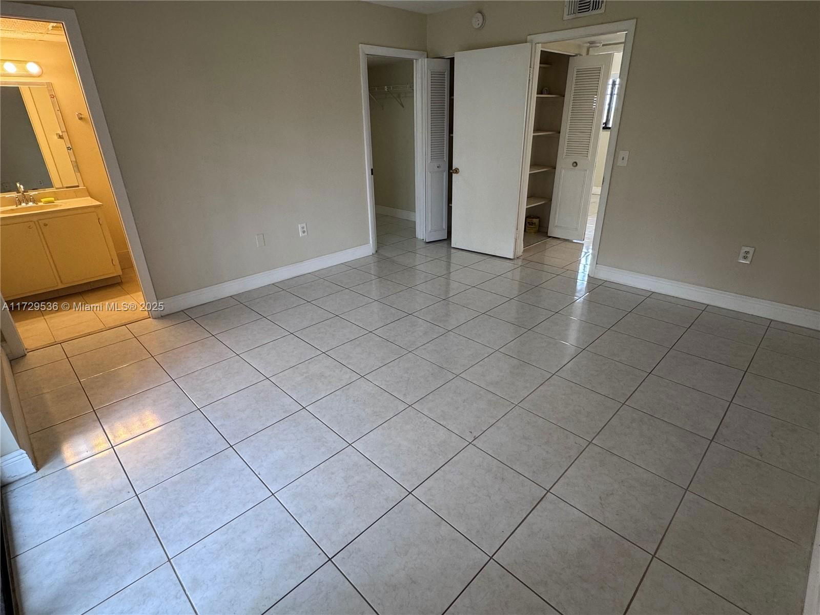 Real estate property located at 8415 107th Ave #153W, Miami-dade, Kendall Acres West Condo, Miami, FL