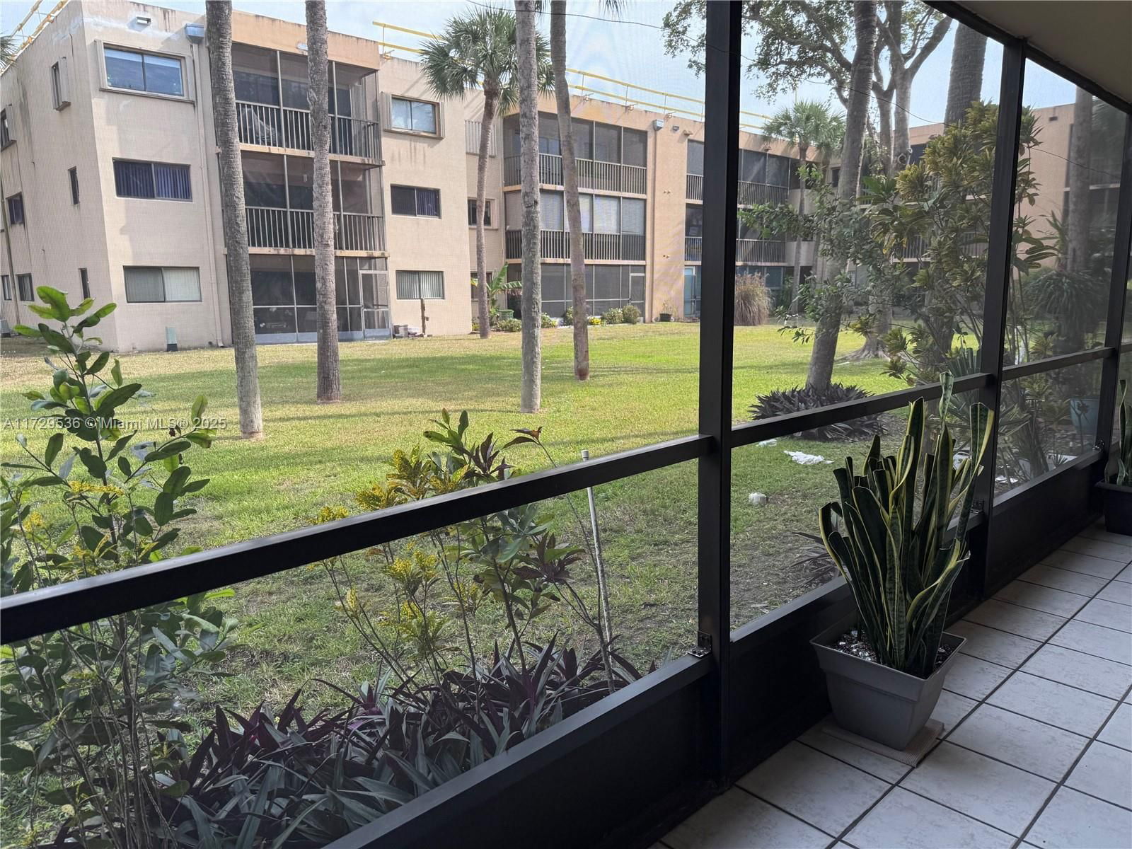 Real estate property located at 8415 107th Ave #153W, Miami-dade, Kendall Acres West Condo, Miami, FL