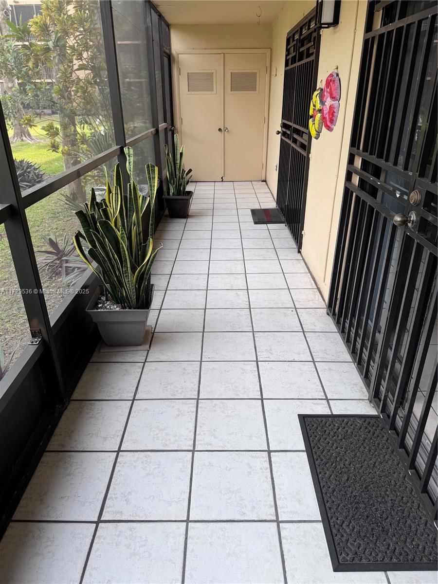 Real estate property located at 8415 107th Ave #153W, Miami-dade, Kendall Acres West Condo, Miami, FL