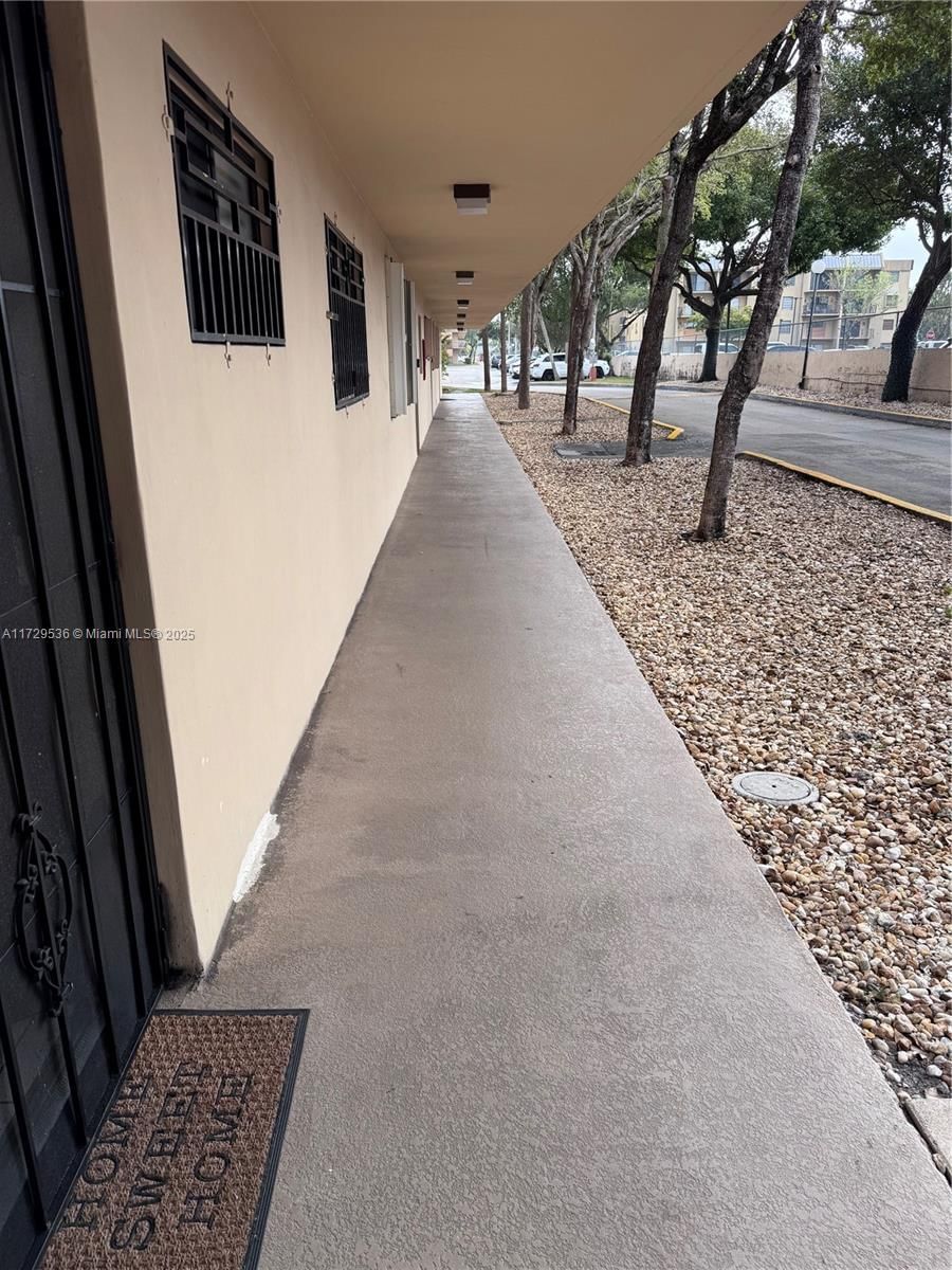 Real estate property located at 8415 107th Ave #153W, Miami-dade, Kendall Acres West Condo, Miami, FL