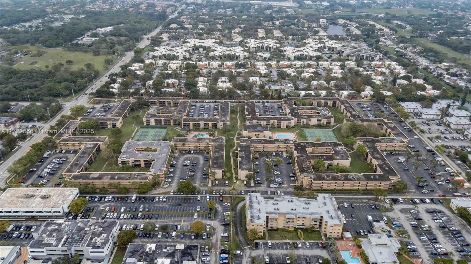 Real estate property located at 8415 107th Ave #153W, Miami-dade, Kendall Acres West Condo, Miami, FL