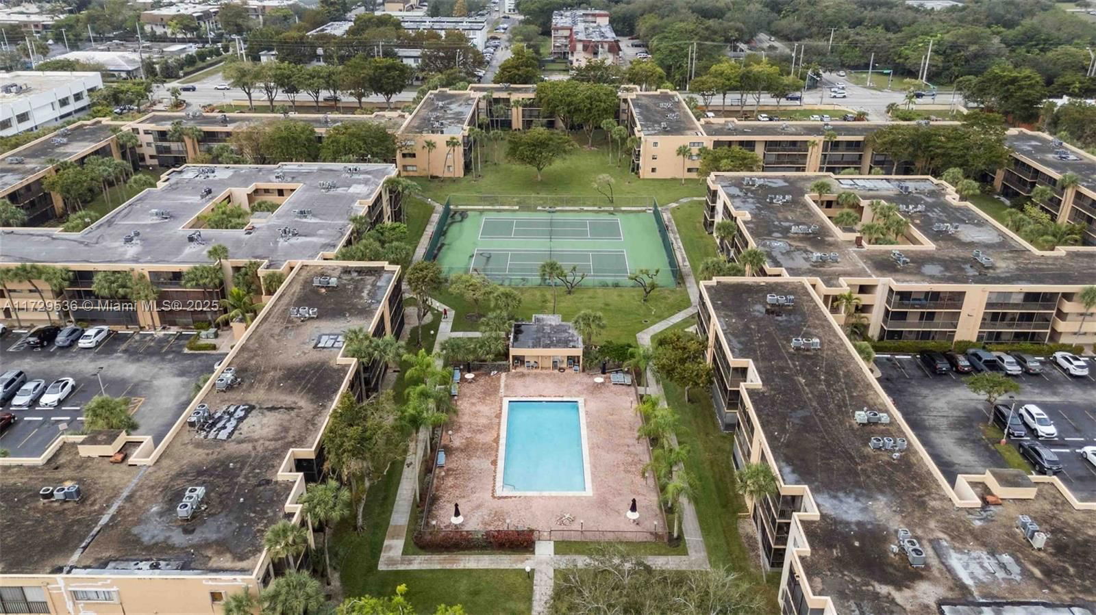 Real estate property located at 8415 107th Ave #153W, Miami-dade, Kendall Acres West Condo, Miami, FL