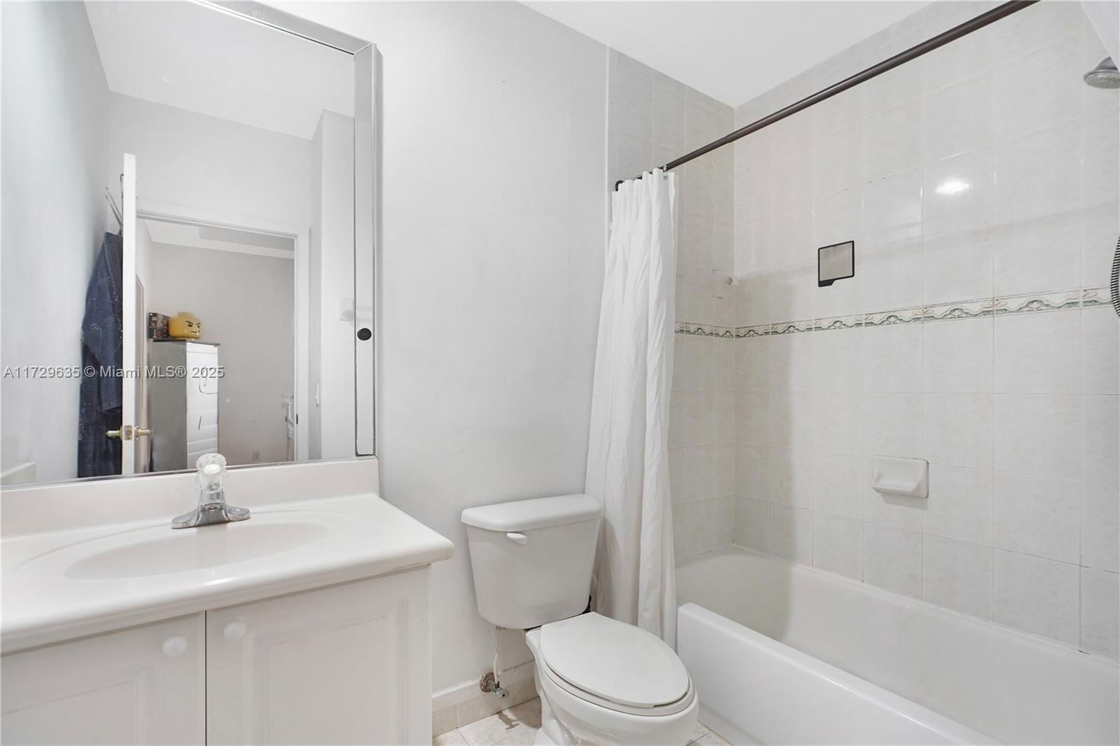 Real estate property located at 4872 107th Pl, Miami-dade, Savannah At Doral, Doral, FL