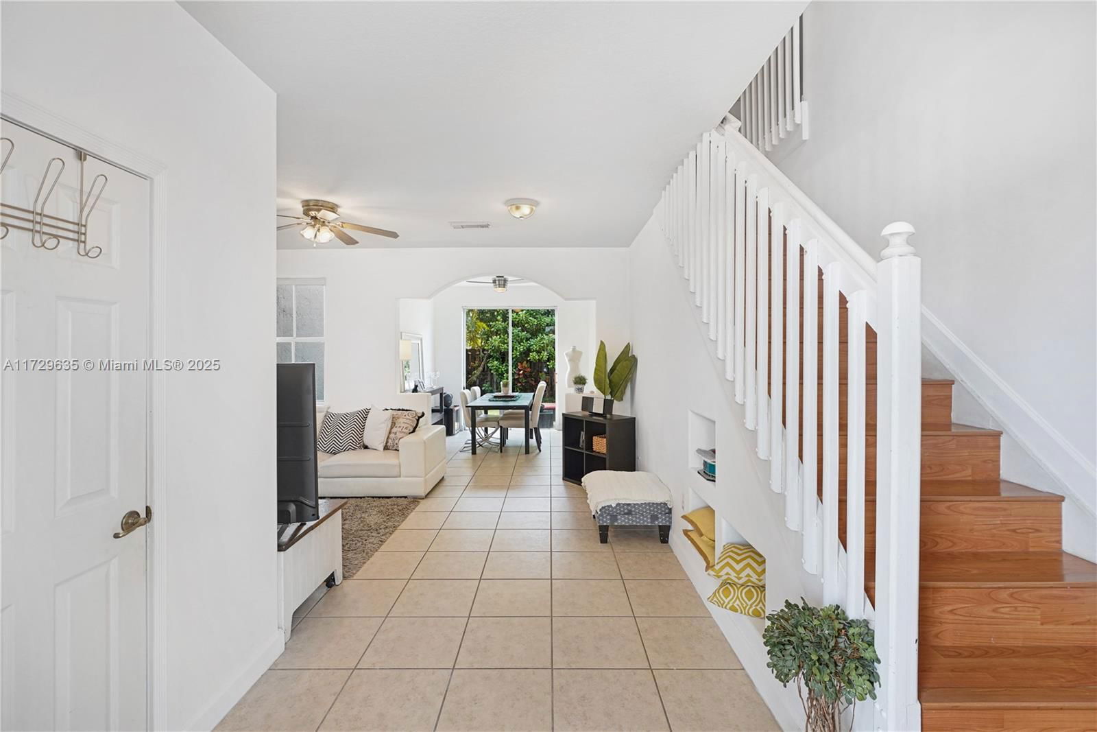 Real estate property located at 4872 107th Pl, Miami-dade, Savannah At Doral, Doral, FL