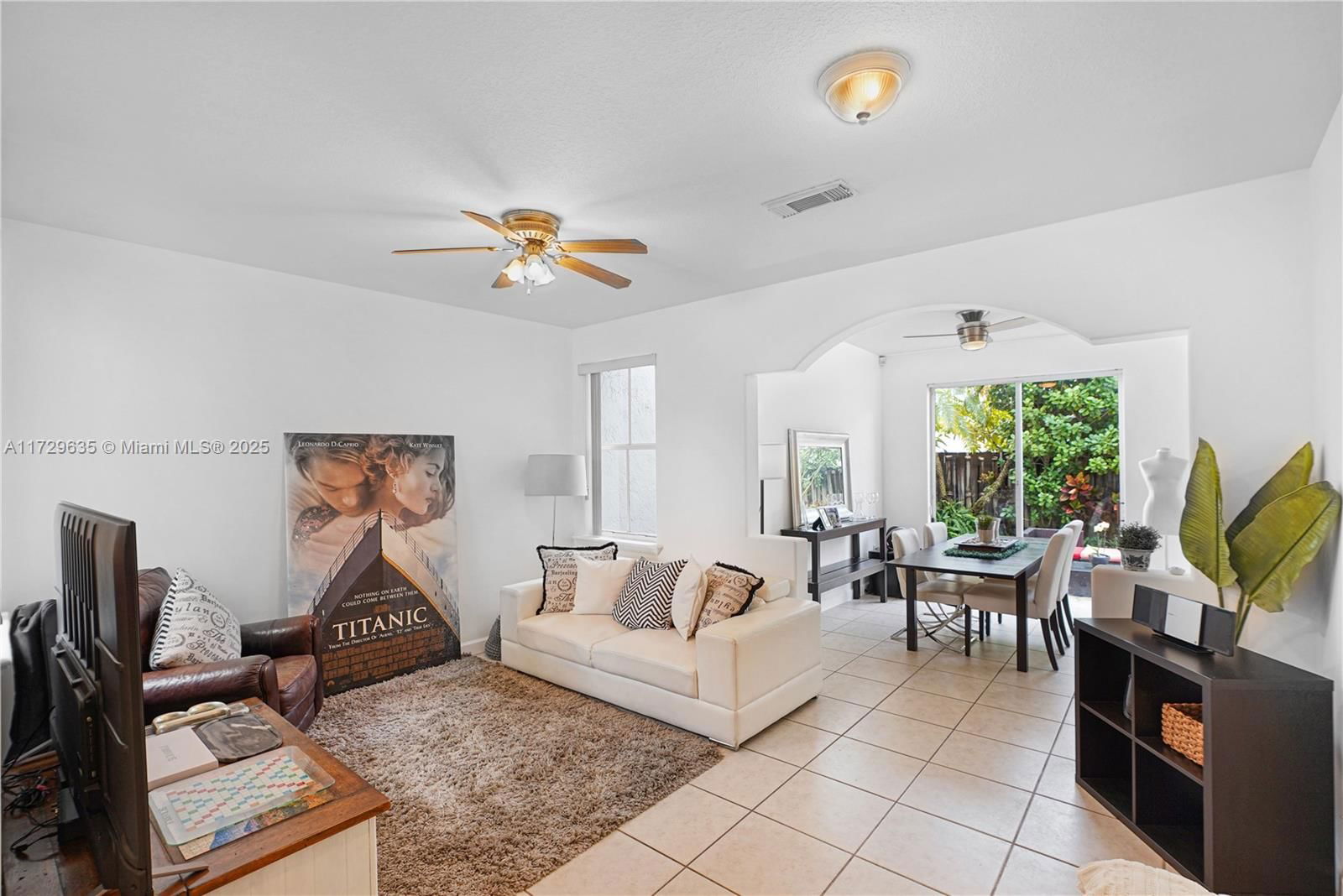 Real estate property located at 4872 107th Pl, Miami-dade, Savannah At Doral, Doral, FL