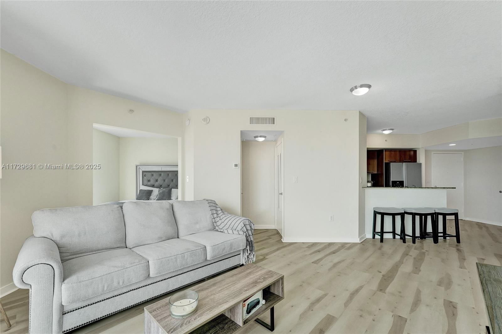 Real estate property located at 9055 73rd Ct #1503, Miami-dade, Metropolis I At Dadeland, Miami, FL