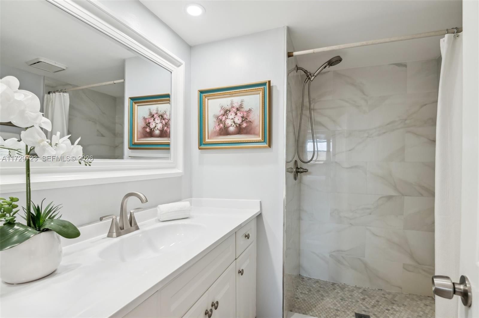 Real estate property located at 2600 Sunrise Lakes Dr #209, Broward, Sunrise Lakes 8 Condo, Sunrise, FL