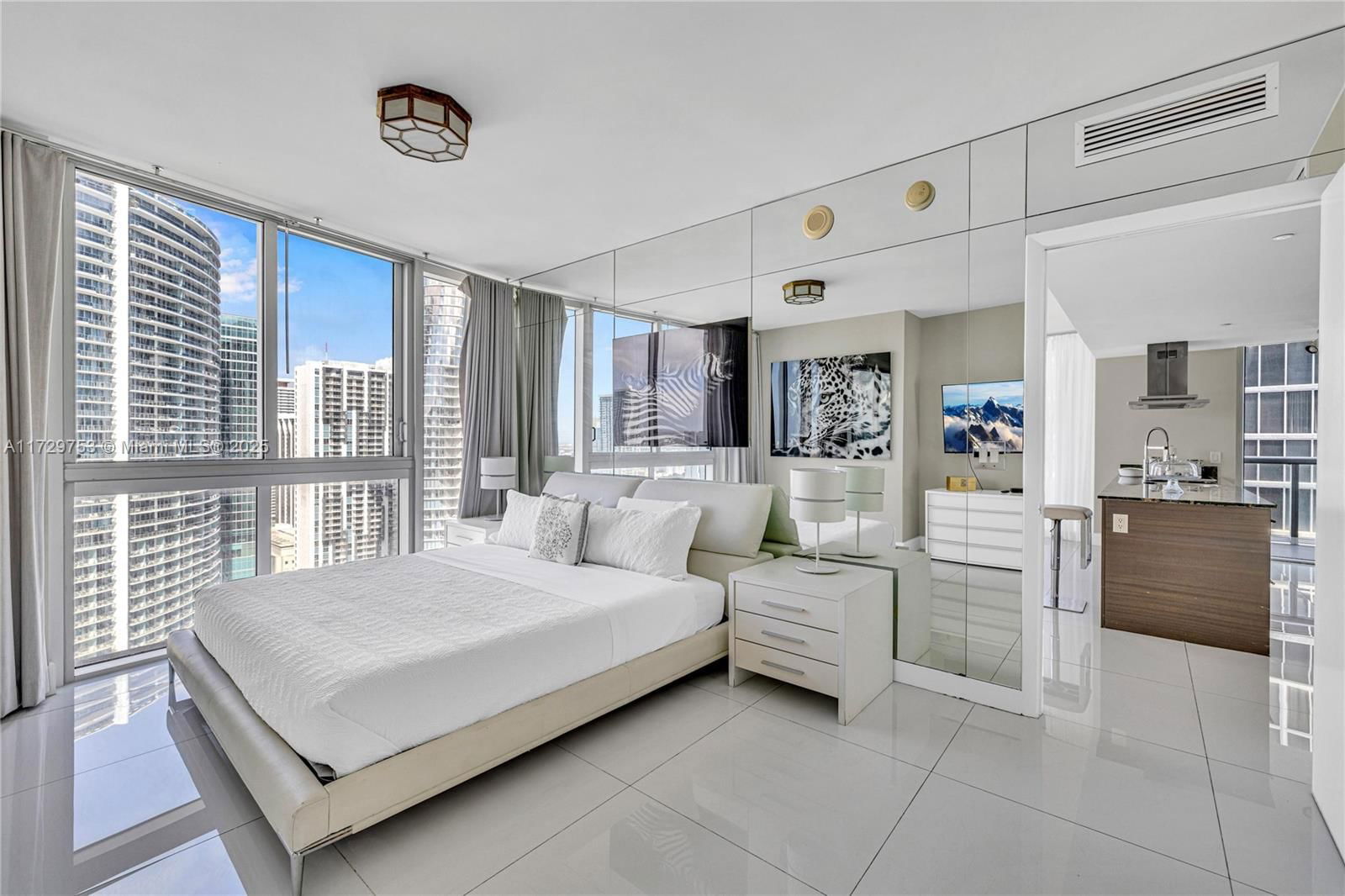 Real estate property located at 485 Brickell Ave #3702, Miami-dade, Icon Brickell Condo No 3, Miami, FL