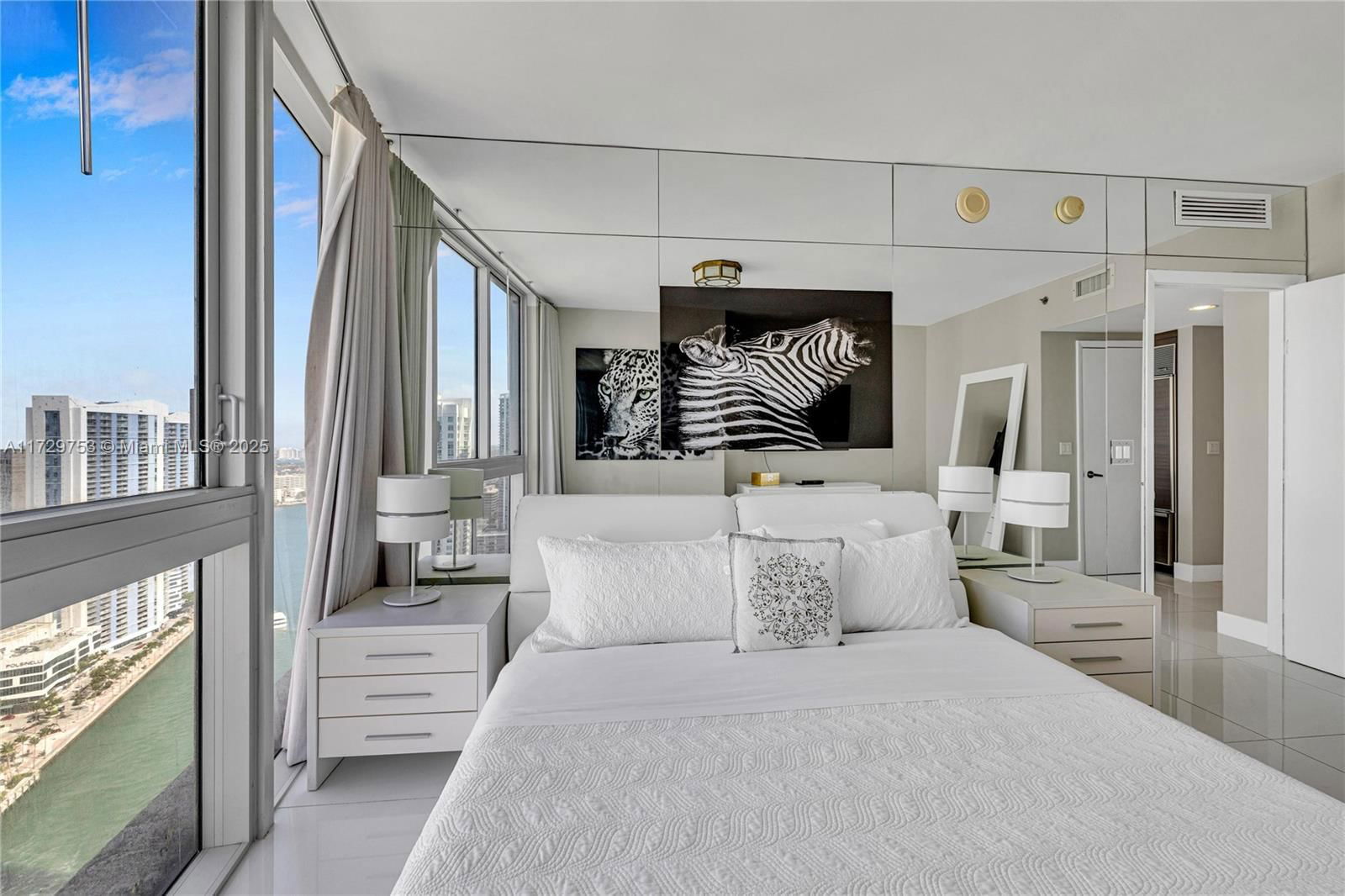 Real estate property located at 485 Brickell Ave #3702, Miami-dade, Icon Brickell Condo No 3, Miami, FL