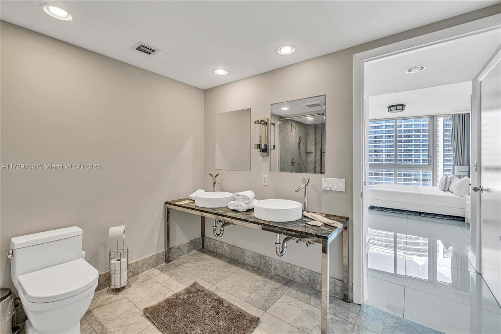 Real estate property located at 485 Brickell Ave #3702, Miami-dade, Icon Brickell Condo No 3, Miami, FL