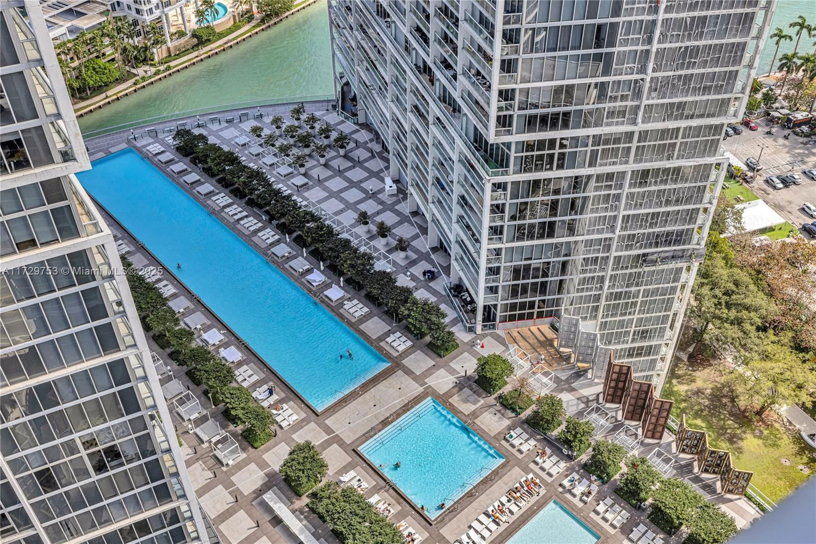 Real estate property located at 485 Brickell Ave #3702, Miami-dade, Icon Brickell Condo No 3, Miami, FL