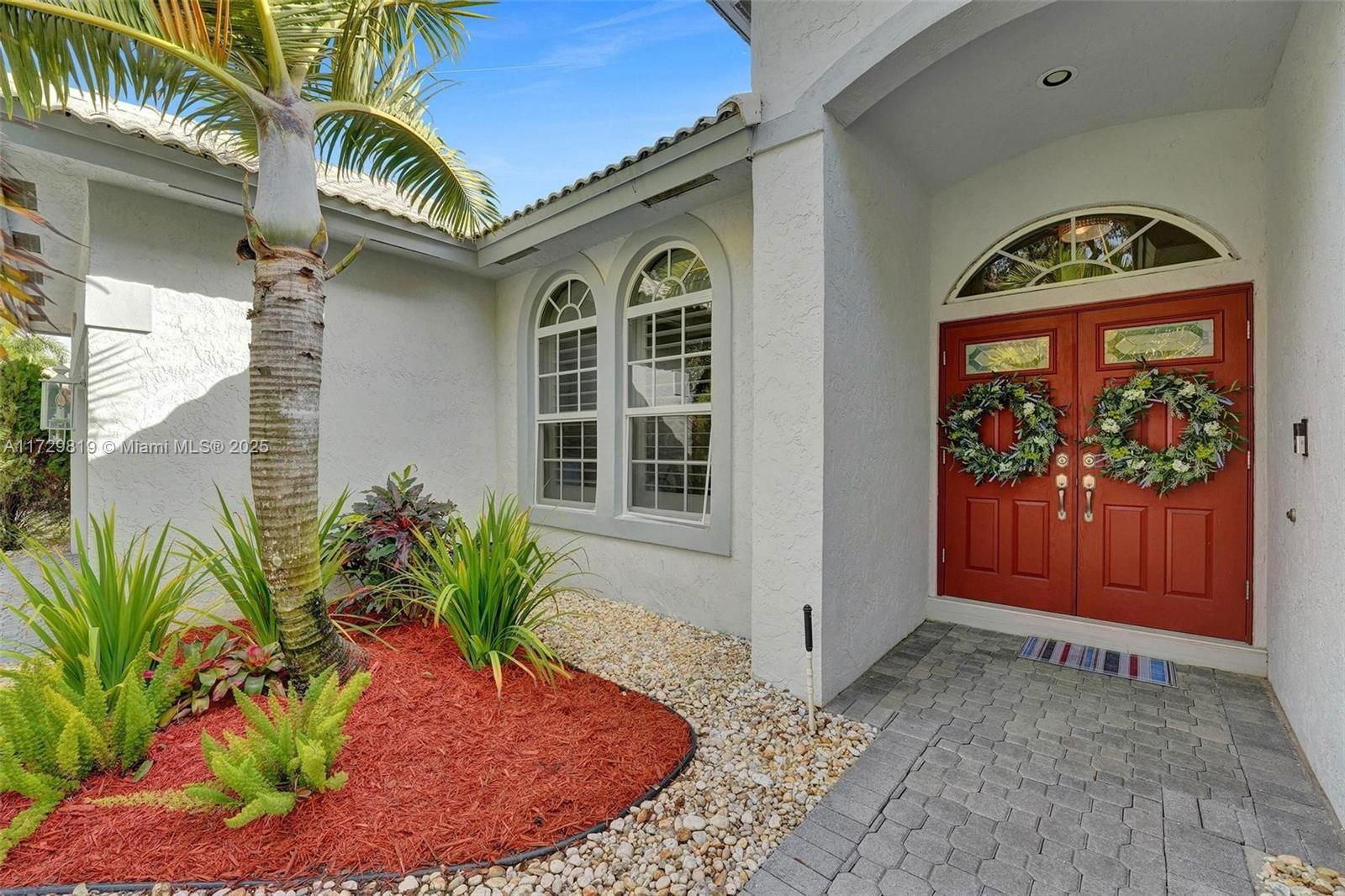 Real estate property located at 16266 Erie Pl, Broward, Estates Of Stirling Lake, Davie, FL