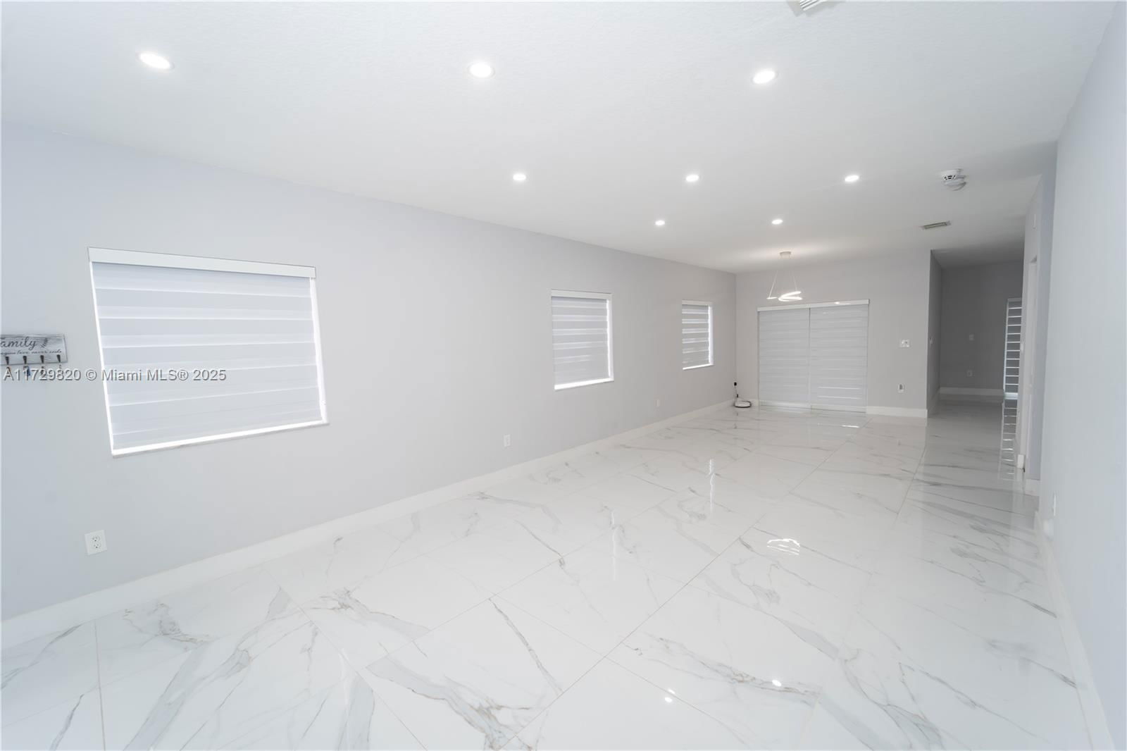 Real estate property located at 3176 4th St, Miami-dade, Bimini At The Oasis, Homestead, FL