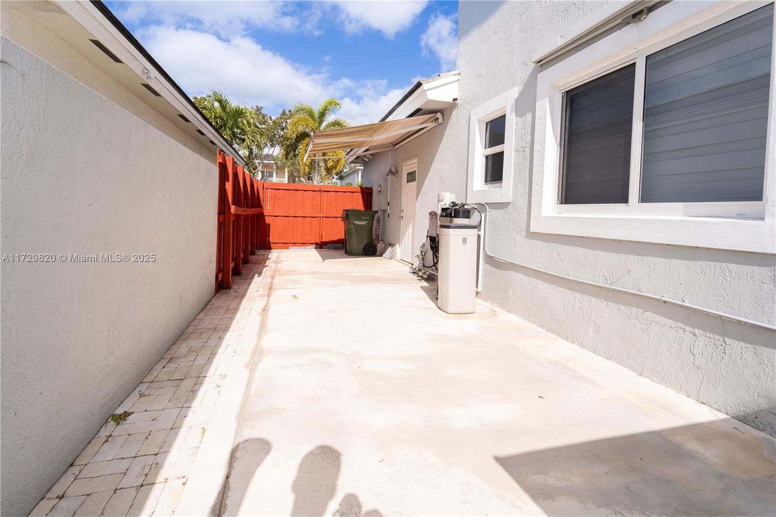 Real estate property located at 3176 4th St, Miami-dade, Bimini At The Oasis, Homestead, FL