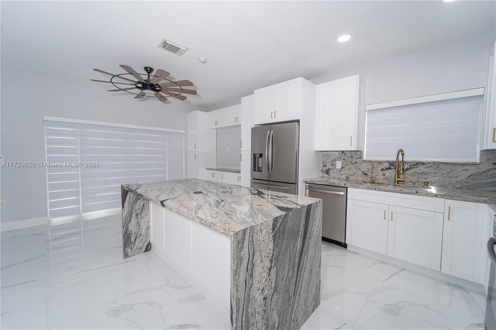 Real estate property located at 3176 4th St, Miami-dade, Bimini At The Oasis, Homestead, FL